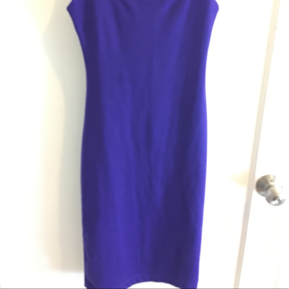 Dress - Picture 2 of 4